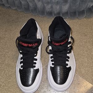 Jordan Jumpman Kids Sneakers Black and White